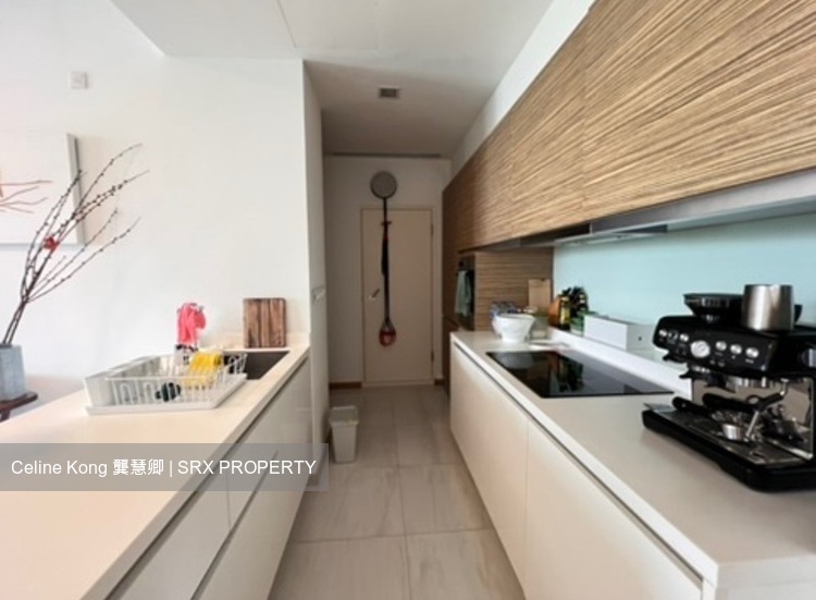 Concourse Skyline (D7), Apartment #557882031